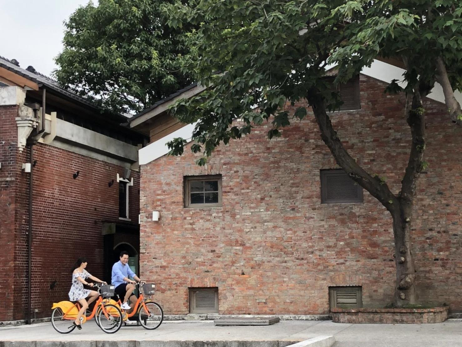 Hua Shan Din By Cosmos Creation - Huashan Creative Park Taipei Esterno foto